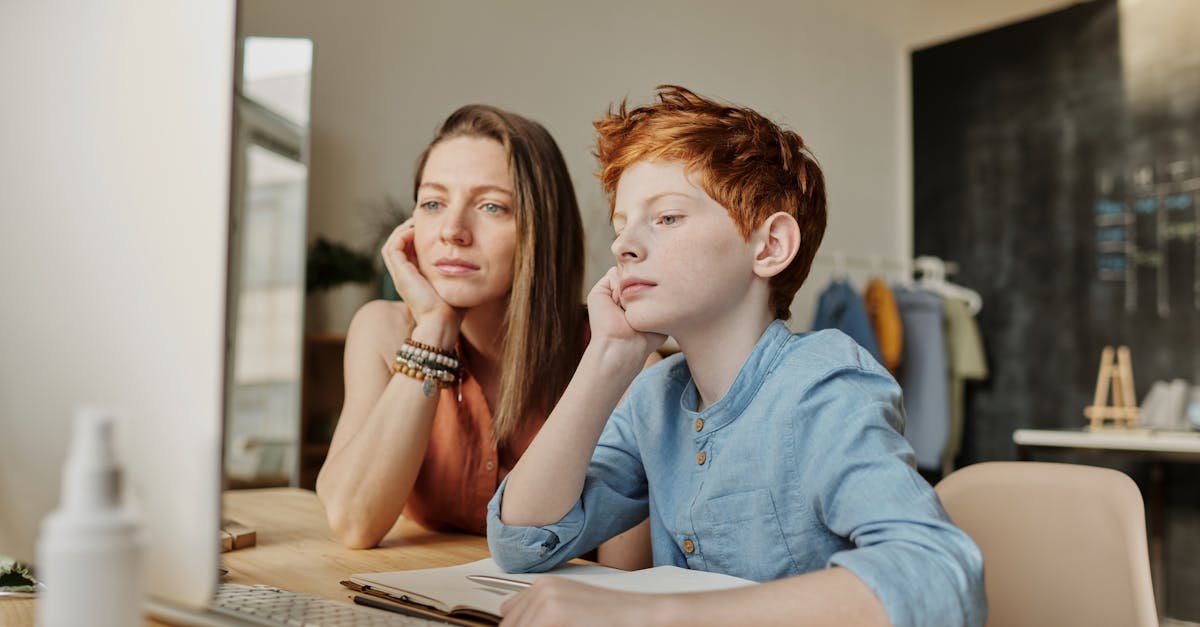 aidez votre enfant à apprendre l'anglais à la maison grâce à des méthodes simples et efficaces adaptées à tous les niveaux.