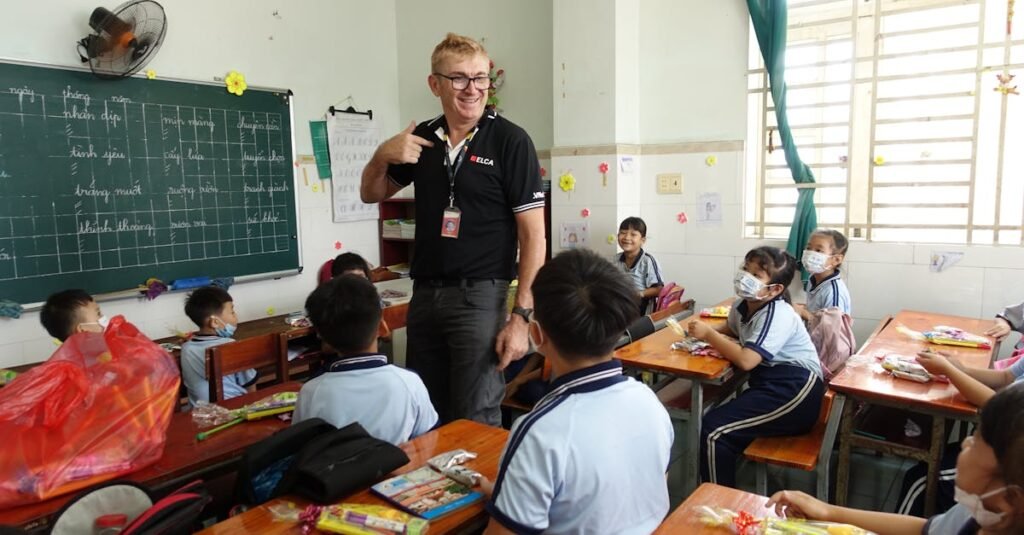découvrez des méthodes efficaces pour aider votre enfant à prononcer correctement les mots anglais et améliorer sa maîtrise de la langue.